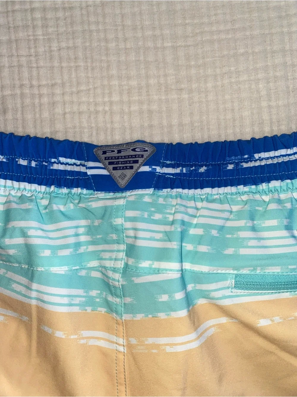 Columbia PFG Men’s M 6” Swim Trunks Blue Aqua Tan Striped